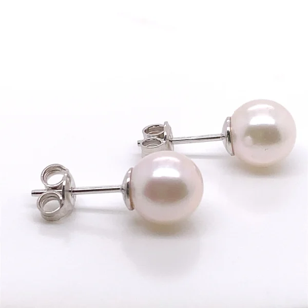 Orecchini in oro bianco con perla Akoya - immagine 3