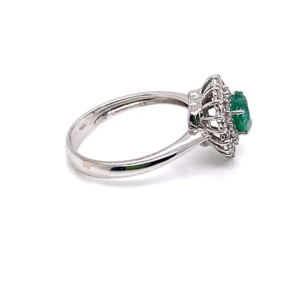 Anello in oro bianco con smeraldo taglio cuore e brillanti - immagine 6
