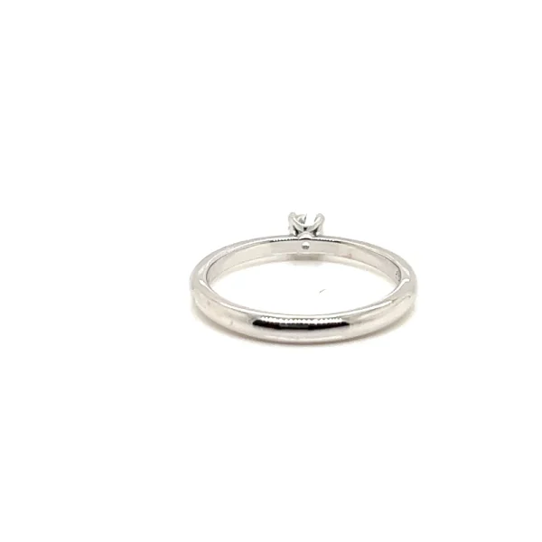 Anello solitario in oro bianco 18k e diamante ct. 0.15 - immagine 5