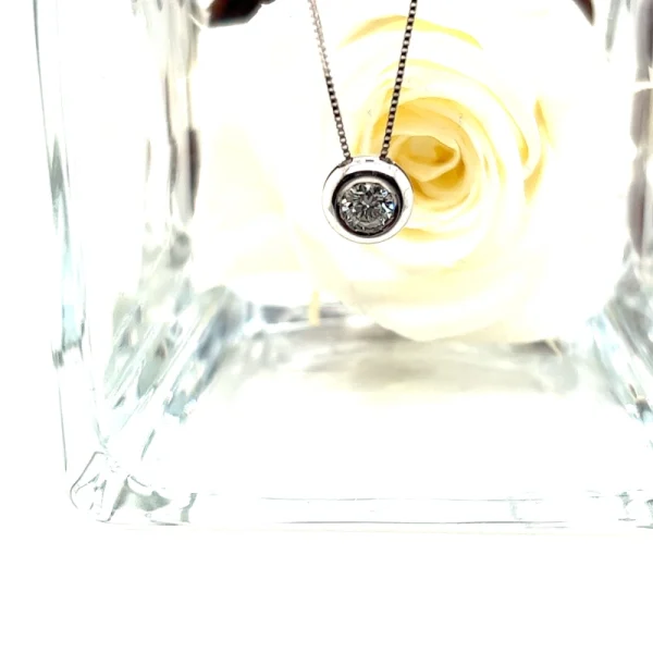 Collana punto luce cipollina in oro bianco e diamante ct.0.25