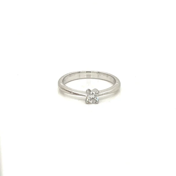 Anello solitario in oro bianco 18k e diamante certificato ct. 0.18 - immagine 2