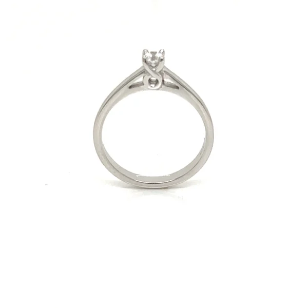 Anello solitario in oro bianco 18k e diamante certificato ct. 0.19 - immagine 3