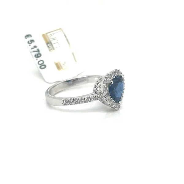 Anello con Zaffiro Blu taglio Cuore e Diamanti - immagine 3
